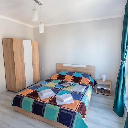Lovely 1bed For 4 Guests & Free Parking Apartment Plovdiv