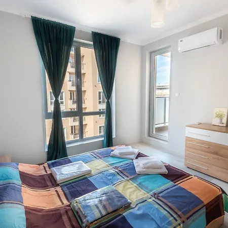 Lovely 1bed For 4 Guests & Free Parking Apartment Plovdiv